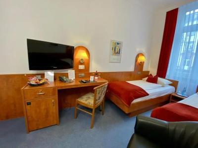 West an der Bockenheimer Warte - 83