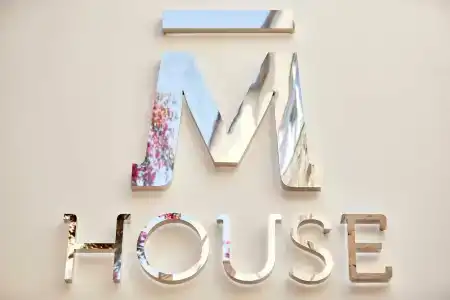 M House - 6