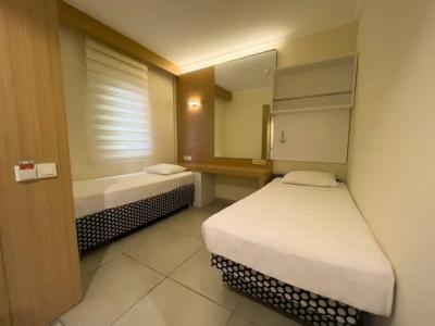 AQI Pegasos World - 72