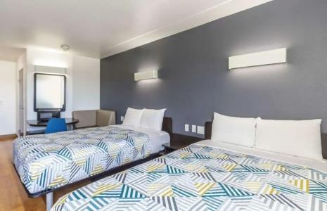 Motel 6-Laredo, TX - Airport - 58