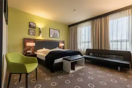 The Frankfurt - 3