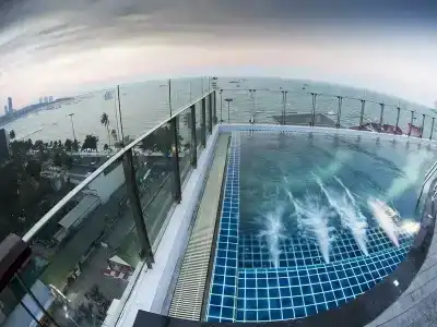 Serenotel Pattaya - 8