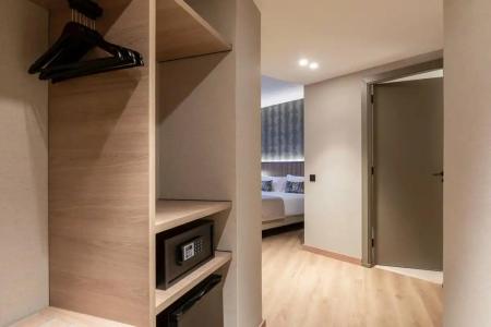 Rafaelhoteles Piramides - 19
