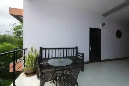 Baan Yuyen Karon Guesthouse - 69