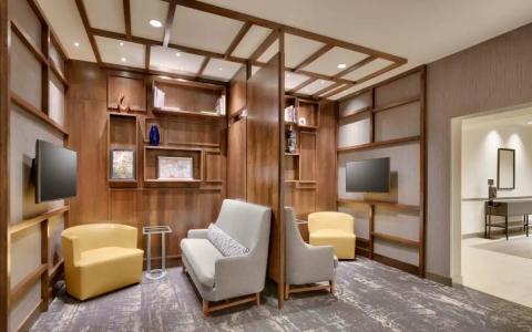 Hyatt Place Anchorage-Midtown - 15