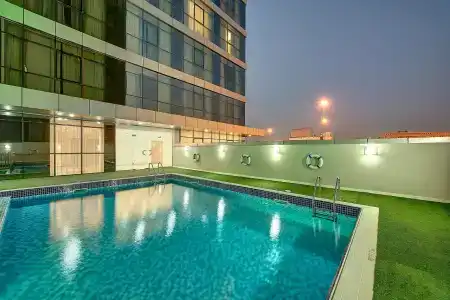 Royal Continental - 6