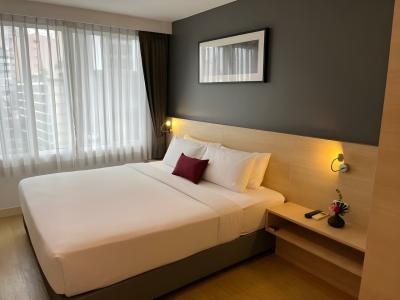 Arize Sukhumvit - 49