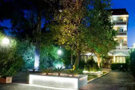 Pinewood Rome - 13