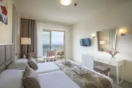 Aquamare Beach & Spa - 4