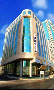 Nejoum Al Emarat - 47