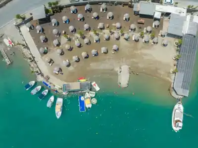 Royal Marmin Bay Boutique & Art - 1