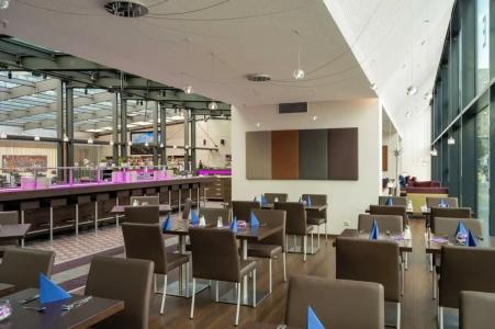 Park Inn by Radisson Berlin Alexanderplatz - 86