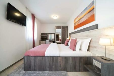 Boutique Momentum by Aycon - 44