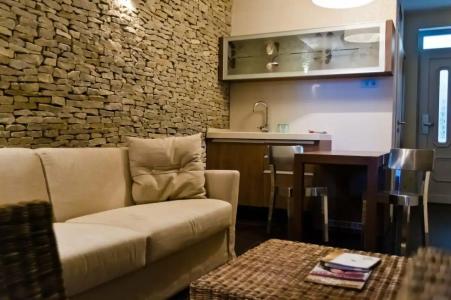 Echo Residence All Suite - 99