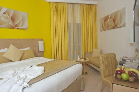 Al Khoory Executive, Al Wasl - 99