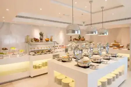 Hawthorn Suites by Wyndham Abu Dhabi City Center - 88