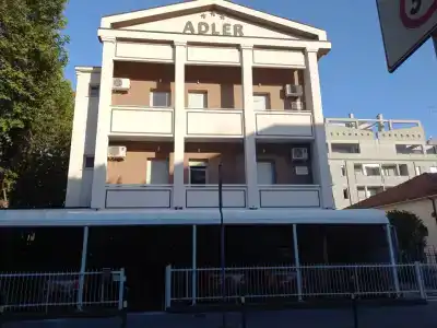 Adler - 4