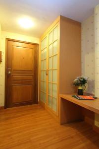 Silom Avenue Inn - 30