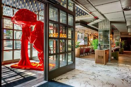 Radisson RED Madrid - 28