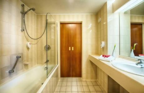 Leonardo Hamburg Stillhorn - 75