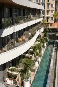 Unique Life Style - 49