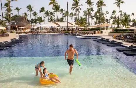 Royalton Punta Cana, An Autograph Collection All-Inclusive Resort & Casino - 3