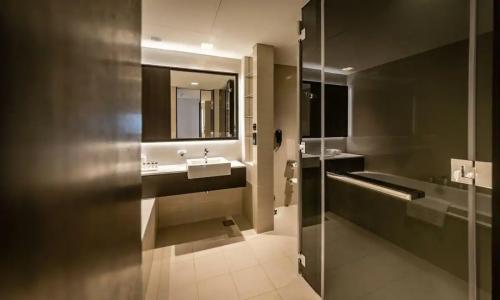 Sheraton Grand, Dubai - 74