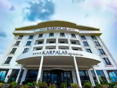 Karpalas City & Spa - 6