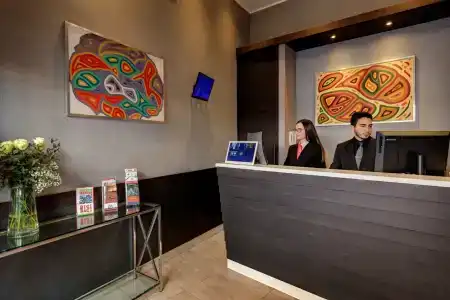Dharma Style & Spa - 3