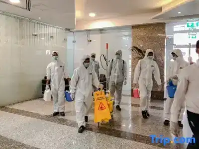 Golden Sands Apartments - 19