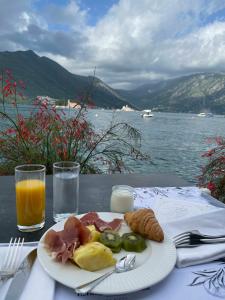 Heritage Grand Perast - 11