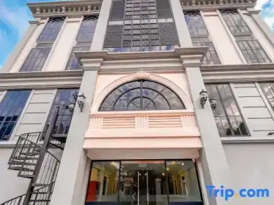 Huern Kan Thong - 34