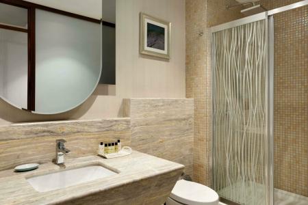 Ramada by Wyndham Gemli̇k - 75