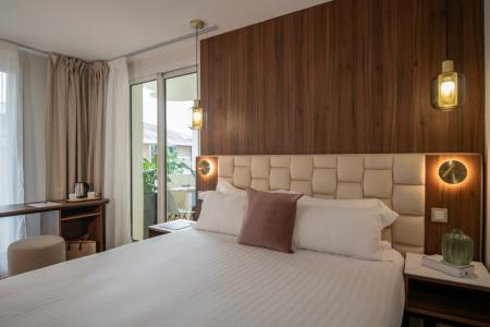 Amarante Cannes - 66