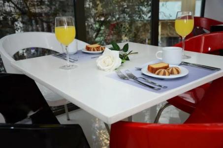 Breeze Boutique Athens - 4