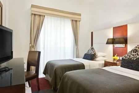 Golden Sands & Residences - 96