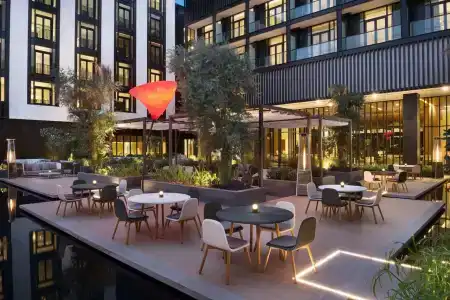 La Ville & Suites CITY WALK Dubai, Autograph Collection - 32