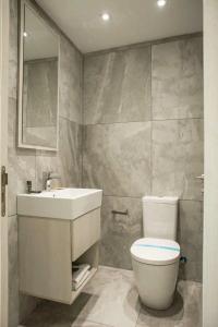 Roseum Boutique - 39