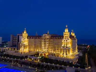 Royal Holiday Palace - 6