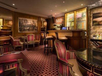 Dauphine Saint Germain - 13