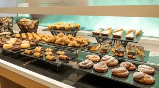 Ilunion Almirante - 3