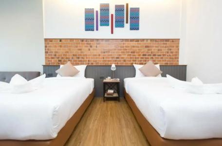 The Old City Wall Inn - 91