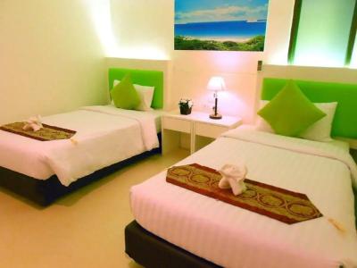 Armoni Patong Beach - 41