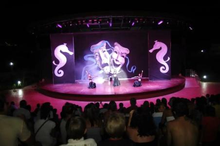 Seaden Sea World Resort & Spa - 41