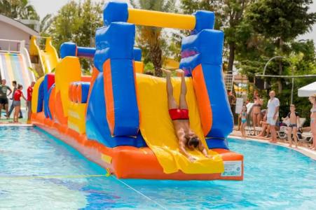 Catamaran Quality Times - 92