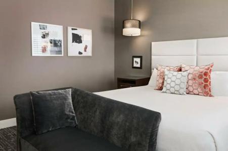 Ambassador Oklahoma City, Autograph Collection - 90