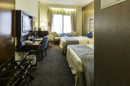 Howard Johnson Bur Dubai - 18