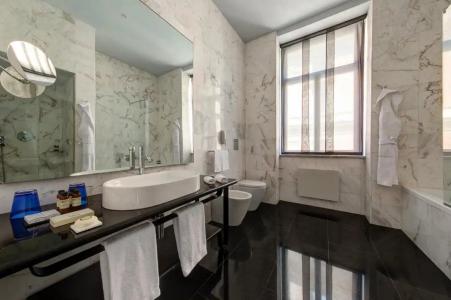 Grand Palace Rome - 54