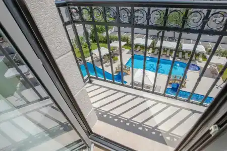 Boutique Momentum by Aycon - 4