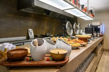 Ramada by Wyndham Istanbul Grand Bazaar - 86